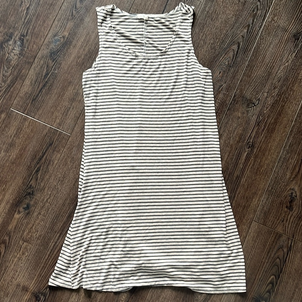 Olivia Rae boutique sleeveless dress